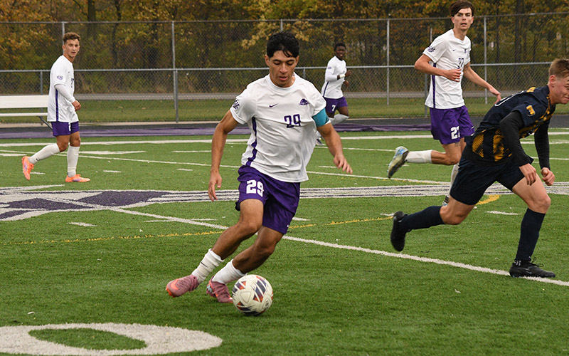 Two earn CSC Academic All-District